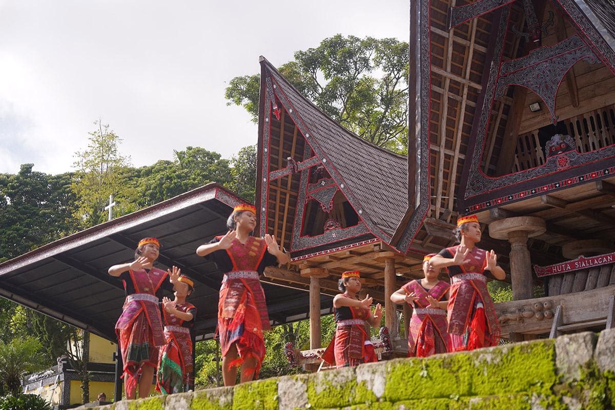 Traveling Adalah Cara Terbaik Menikmati Waktu Bersama dan Menyegarkan Pikiran.